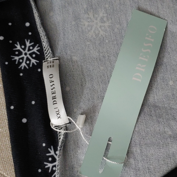 US 12 Santa Snowman Christmas Off the Shoulder Long Sleeve Sweatshirt Style Top - Picture 3 of 4